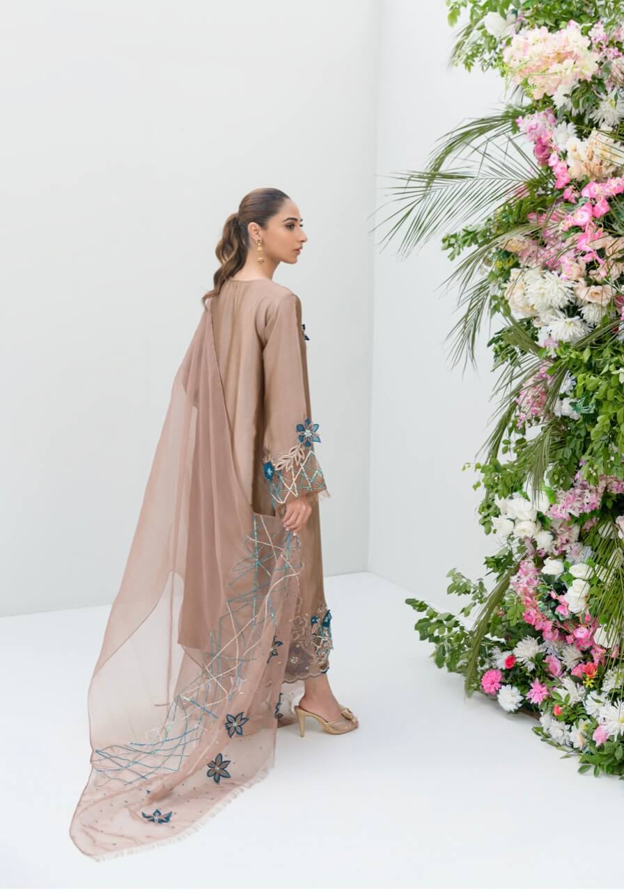 FLAIRS STUDIO ‘FREYA FESTIVE WEAR’24 | CHESTNUT