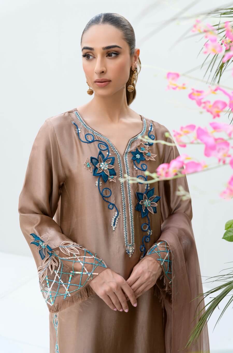 FLAIRS STUDIO ‘FREYA FESTIVE WEAR’24 | CHESTNUT