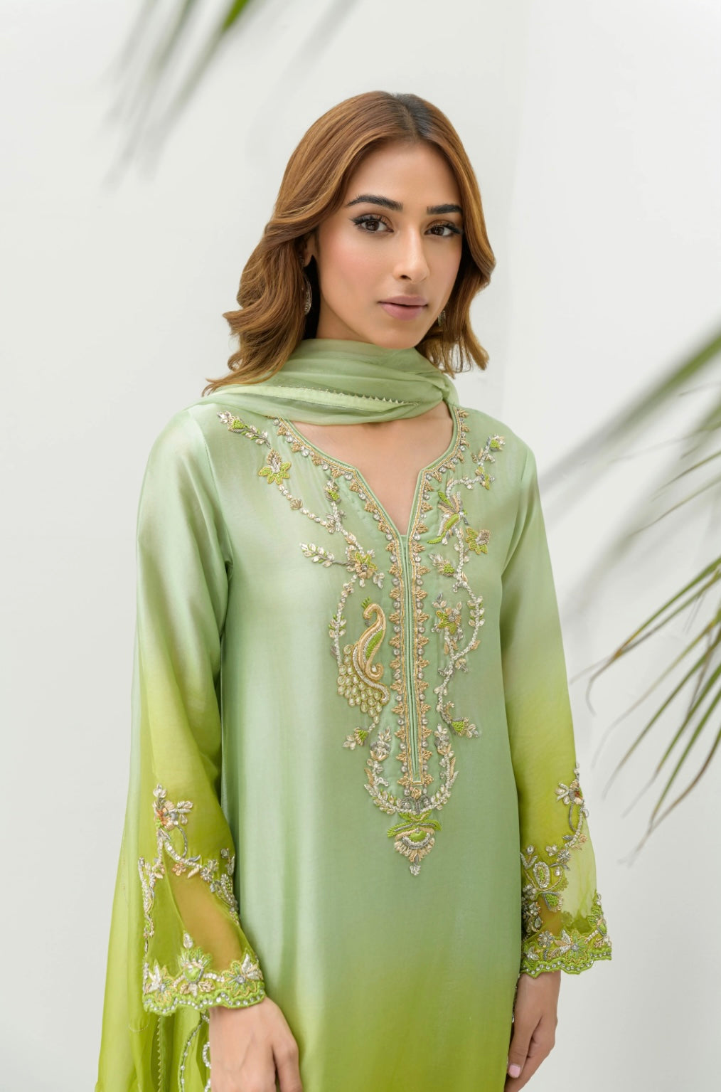 FLAIRS STUDIO ‘FREYA FESTIVE WEAR’24 | KIWI