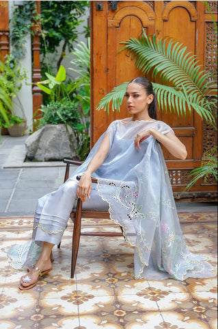 SANIA MASKATIYA ‘INAYA LUXE’24 | TESS B