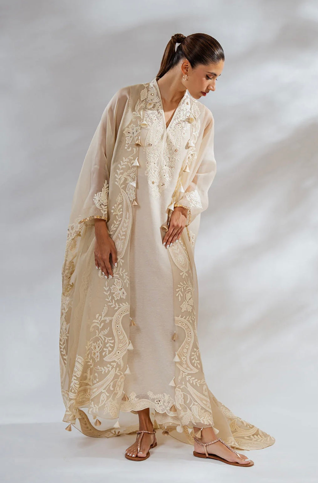 SANIA MASKATIYA ‘INAYA LUXE’24 | NIVA