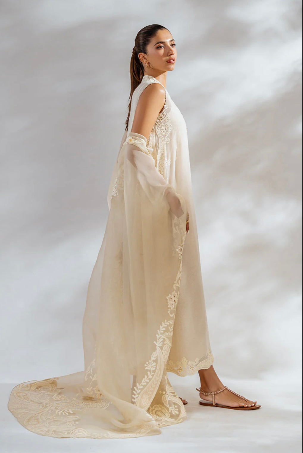 SANIA MASKATIYA ‘INAYA LUXE’24 | NIVA