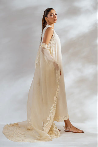 SANIA MASKATIYA ‘INAYA LUXE’24 | NIVA