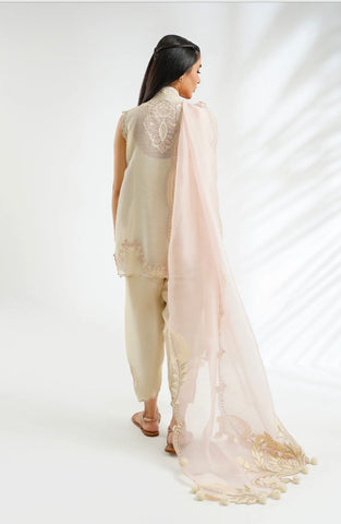 SANIA MASKATIYA ‘INAYA LUXE’24 | SHREY