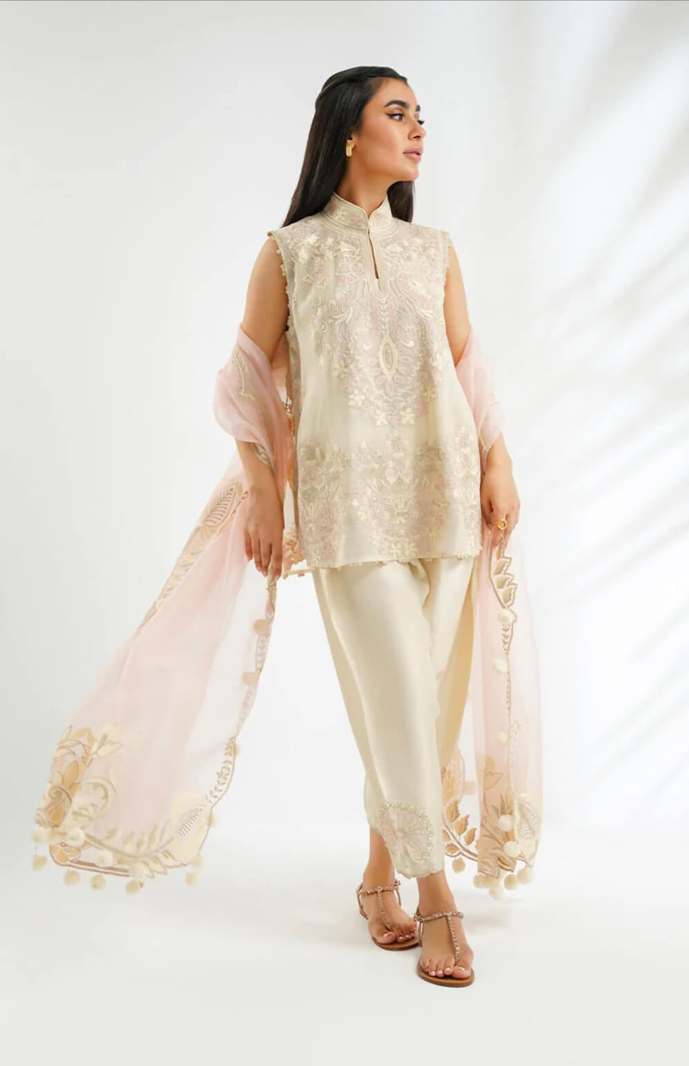 SANIA MASKATIYA ‘INAYA LUXE’24 | SHREY