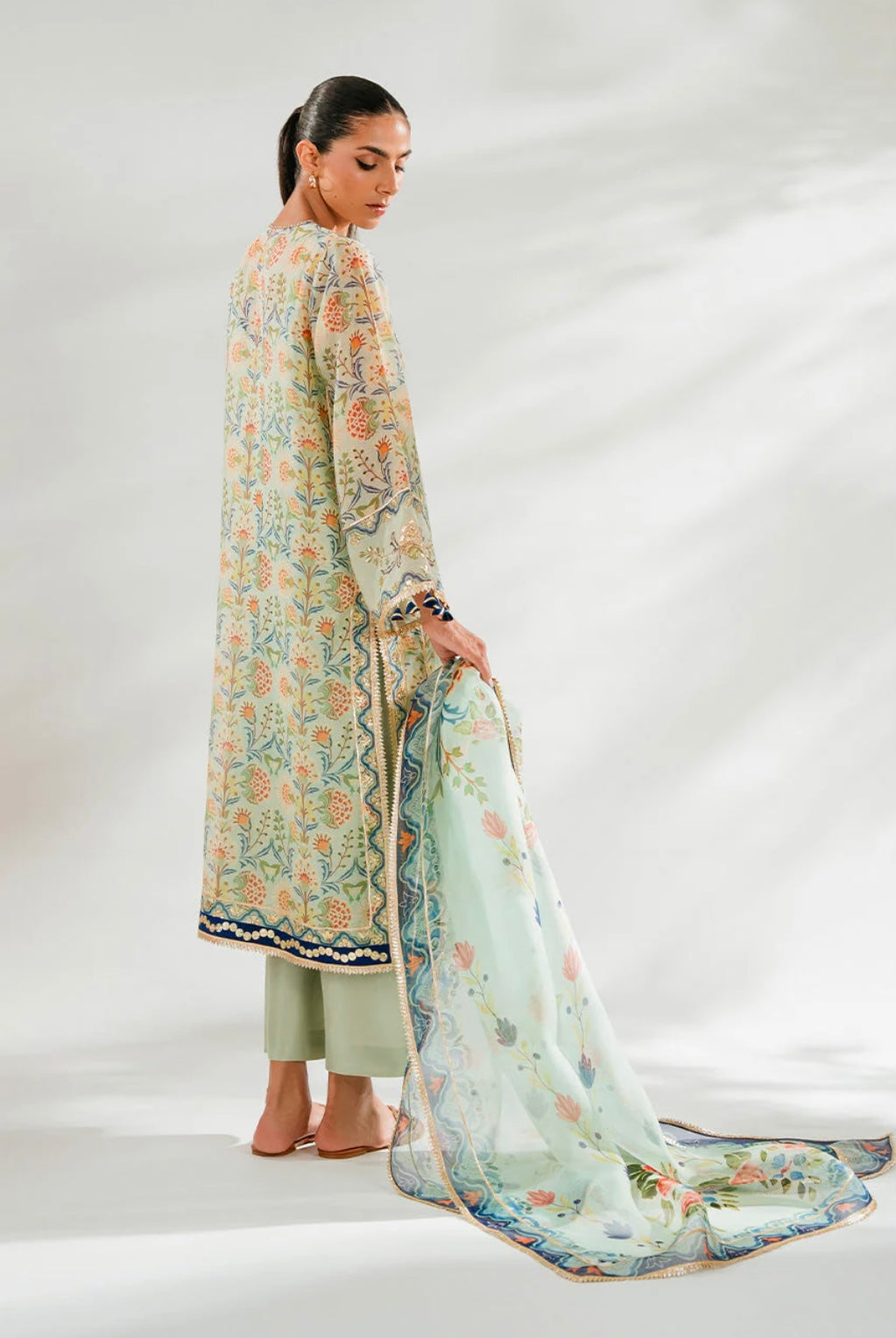 SANIA MASKATIYA ‘INAYA LUXE’24 | ZIRAH B
