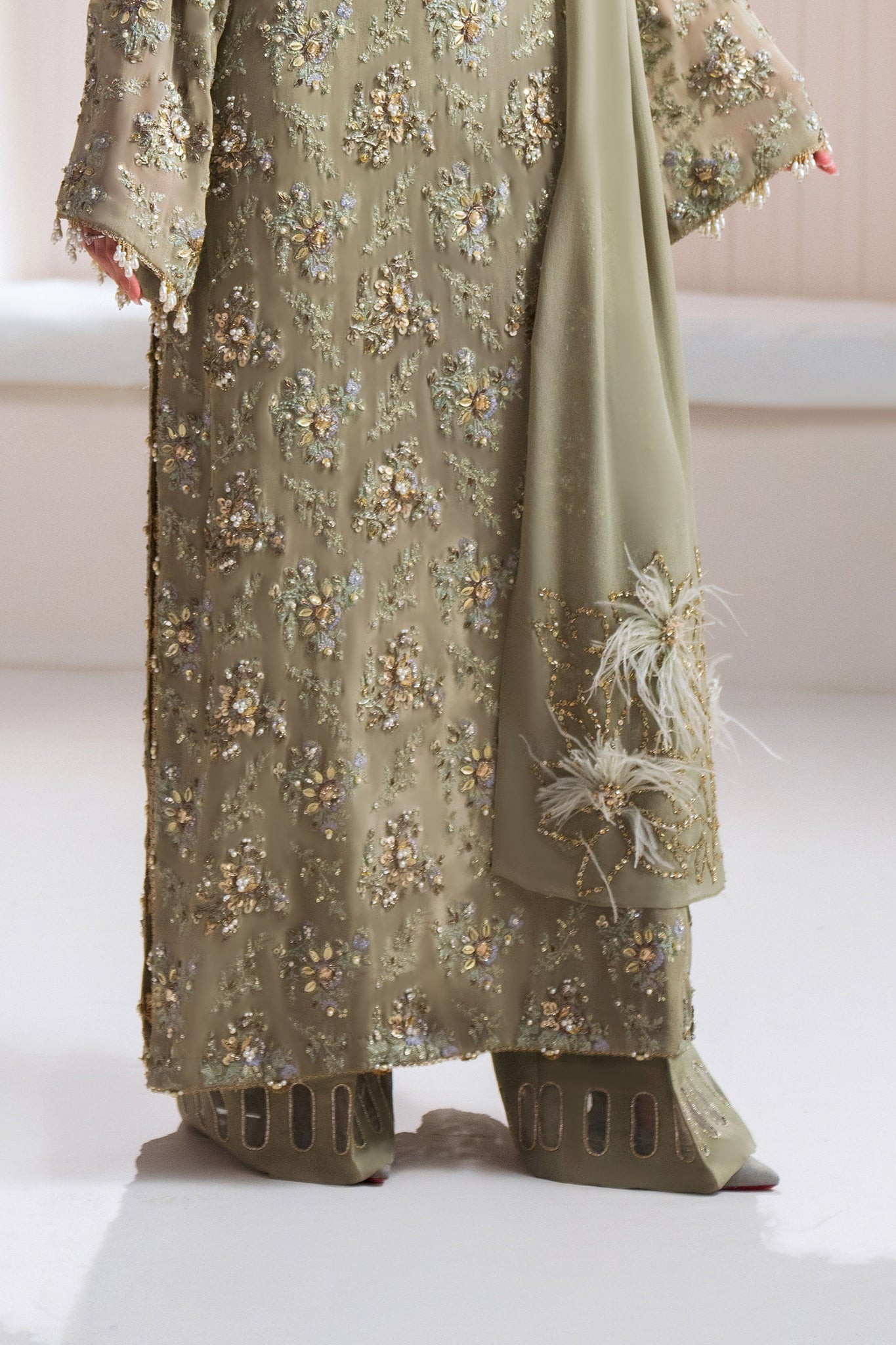 ELAN ‘ELITAIRE WEDDING FORMALS’24 | CLARTE