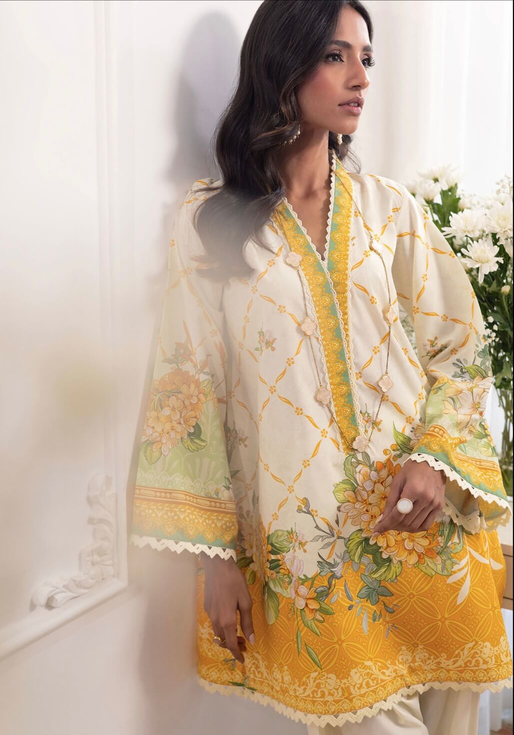 ANNUS ABRAR ‘LA FLEUR’24 | LYNA