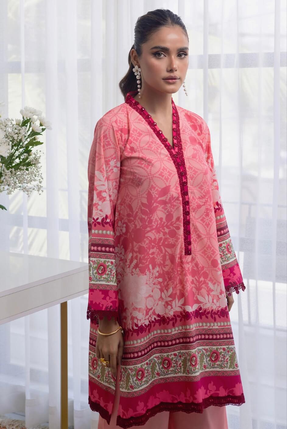ANNUS ABRAR ‘LA FLEUR’24 | BELA