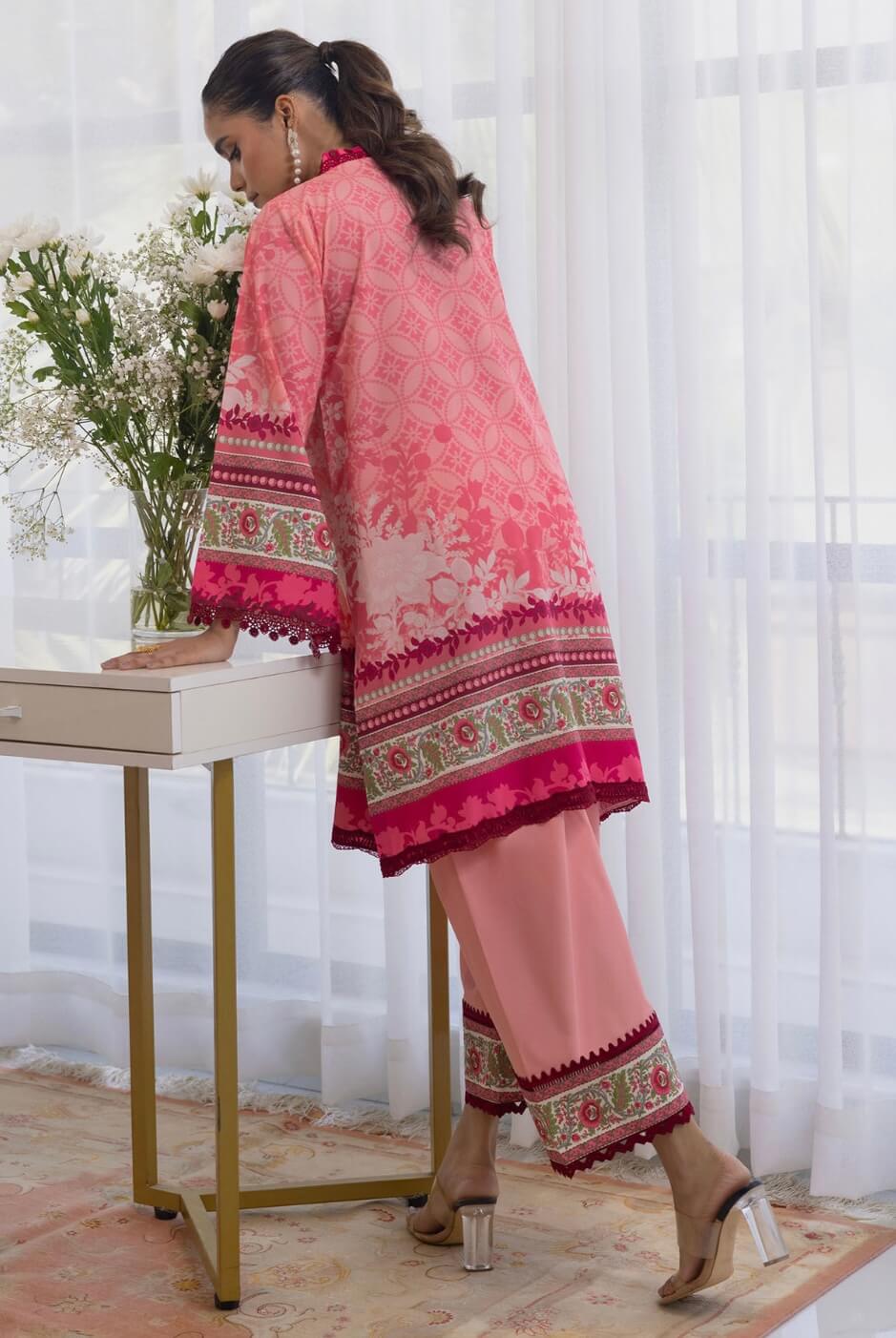 ANNUS ABRAR ‘LA FLEUR’24 | BELA