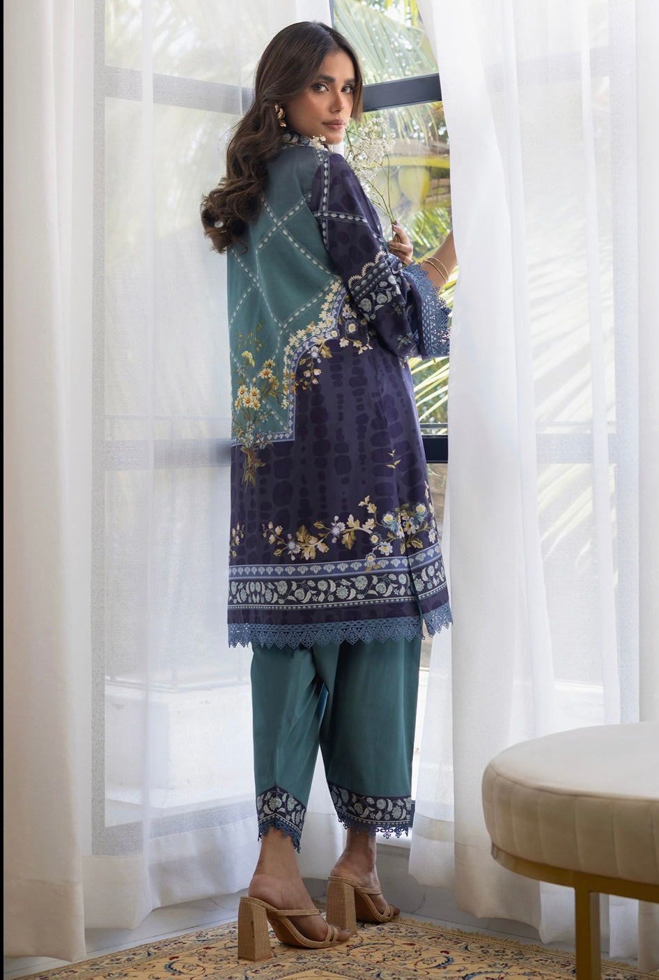 ANNUS ABRAR ‘LA FLEUR’24 | SELA