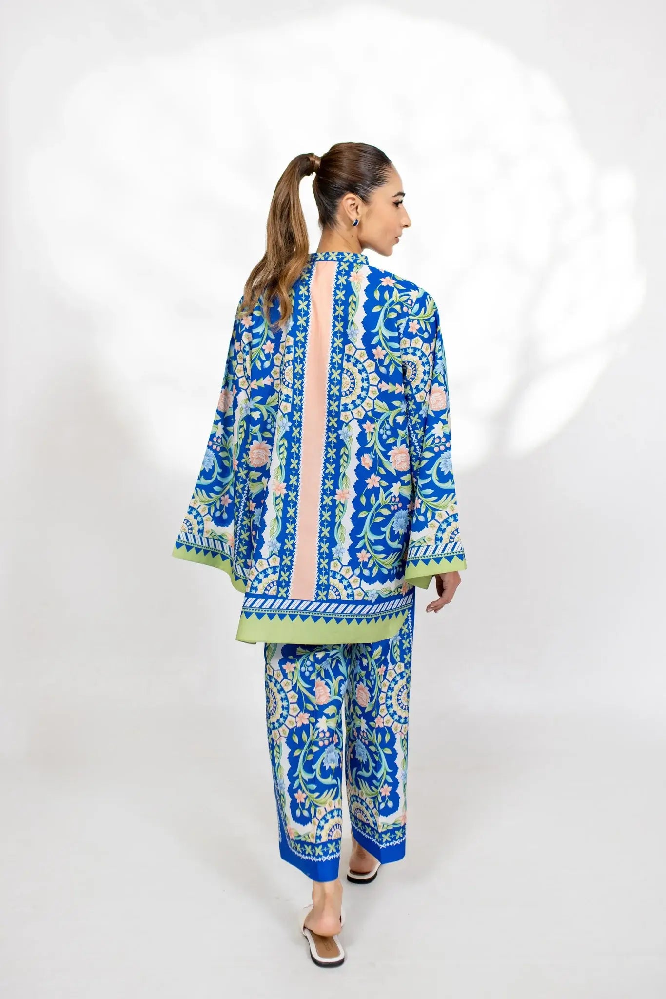 BARAE KHANOM ‘ZAYRA COLLECTION’24 | PETRA A