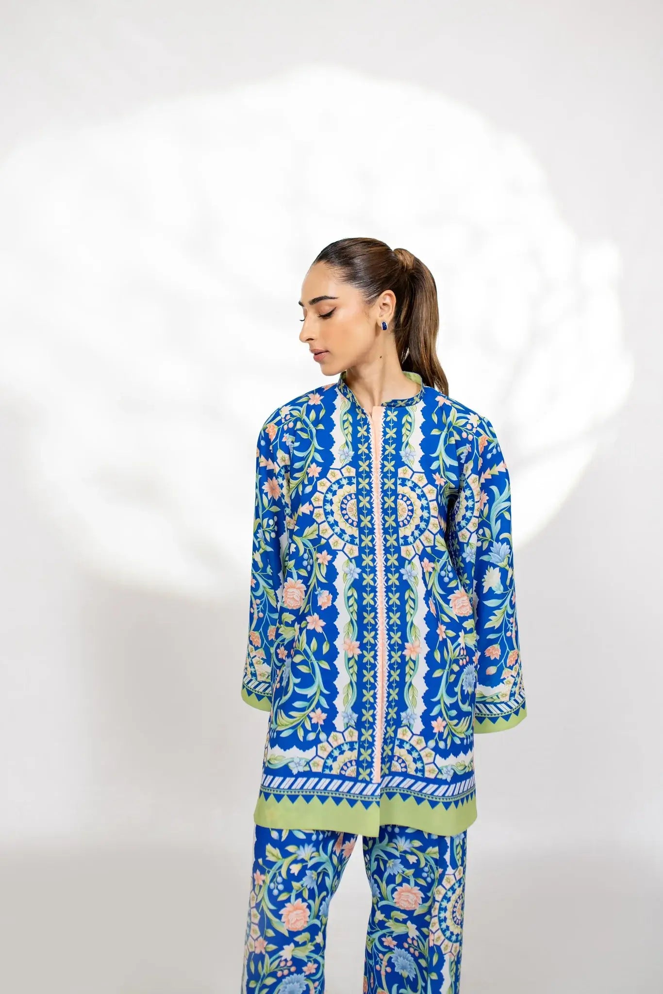 BARAE KHANOM ‘ZAYRA COLLECTION’24 | PETRA A