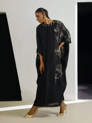 UMAIMA MUSTAFA ‘NORA RTW’24 | ZEE