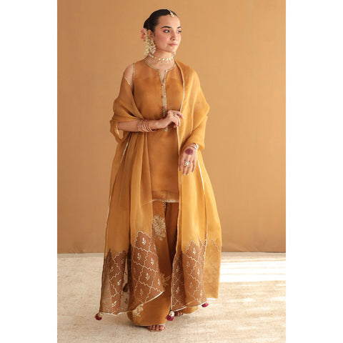 DYOT | HONEY GOLD OUTFIT