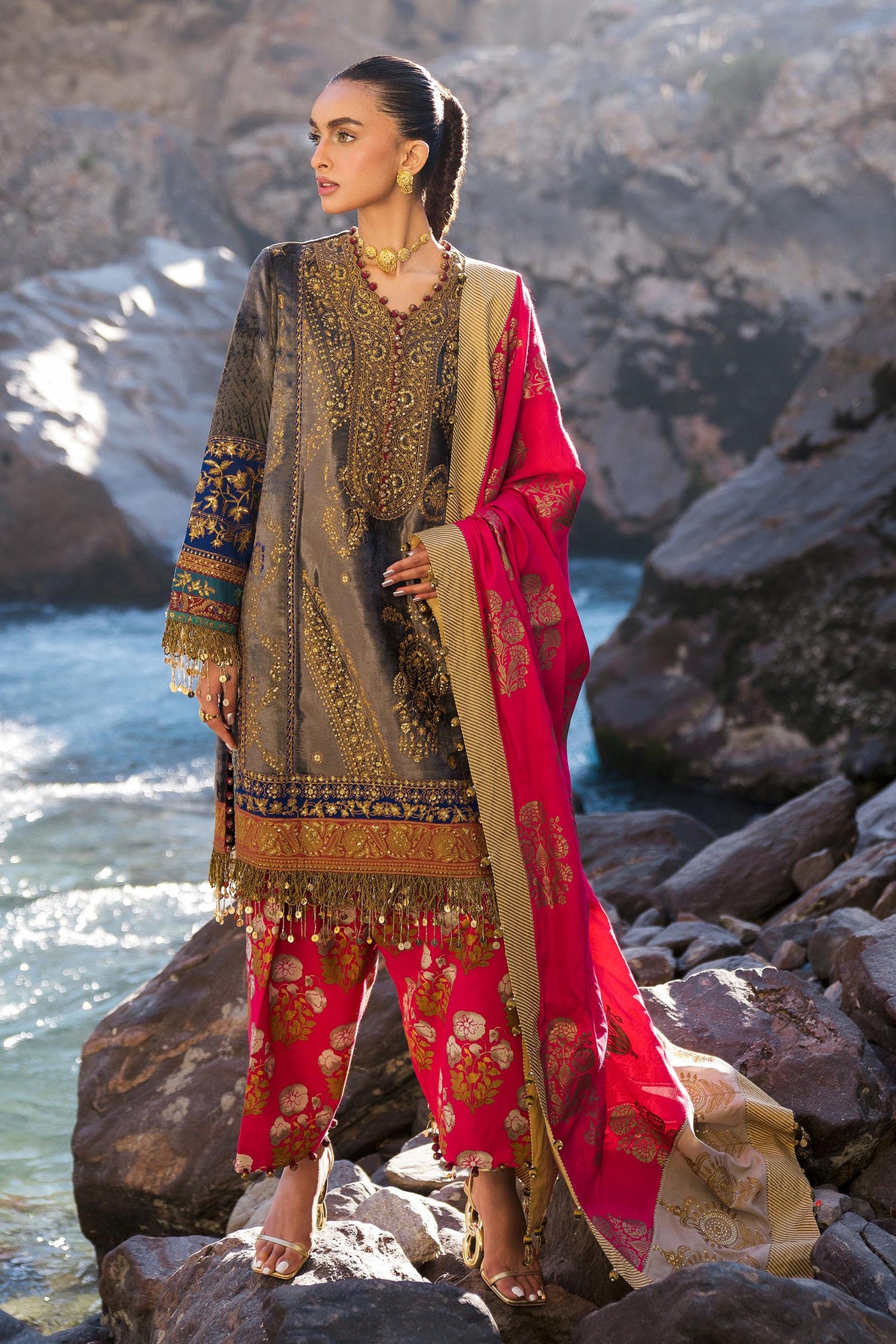 SANA SAFINAZ WINTER LUXURY’24 | V241-004-3CP