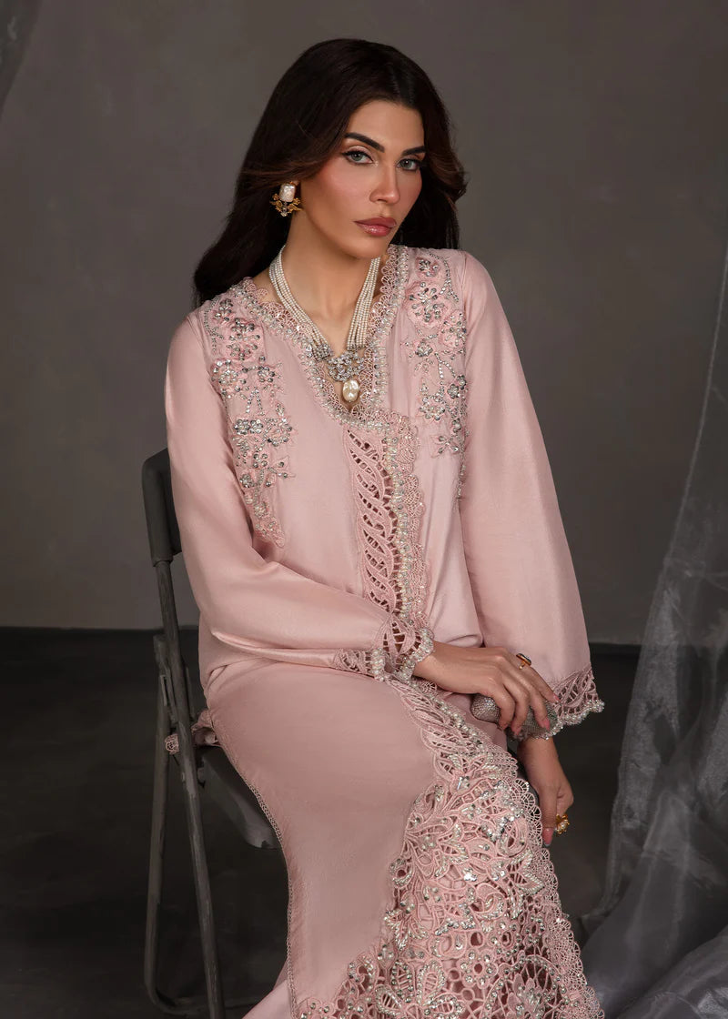 SAIRA SHAKIRA ZARAE LUXURY PRET’24 | LUSTRE