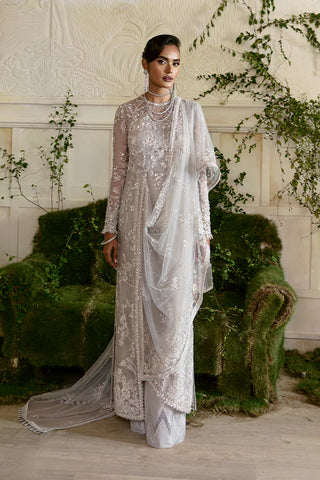 SUFFUSE FREESHIA RTW’23 | AMBER