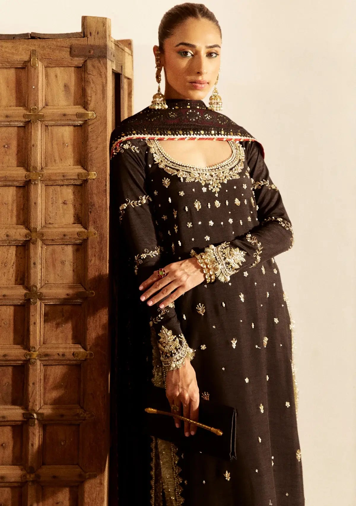 ZAINAB ZULFIKAR FESTIVE FORMALS’24 | SURI