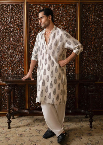 HUSSAIN REHAR LUXURY PRET ‘BASIC NOT BASIC’24 | IVY