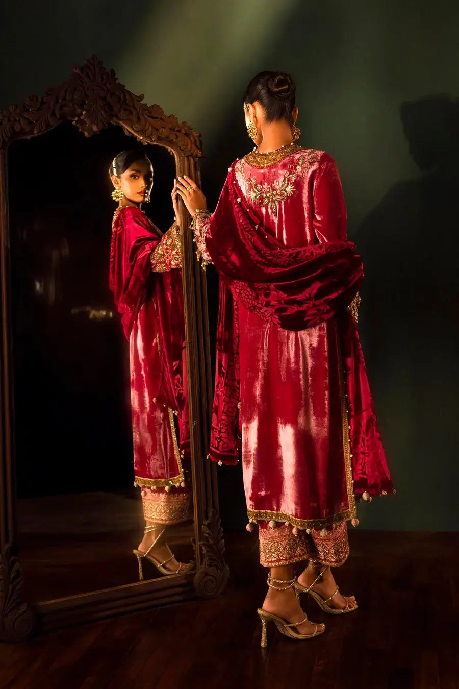 SANA SAFINAZ LUXURY PRET’24 | FW24SGE590P3
