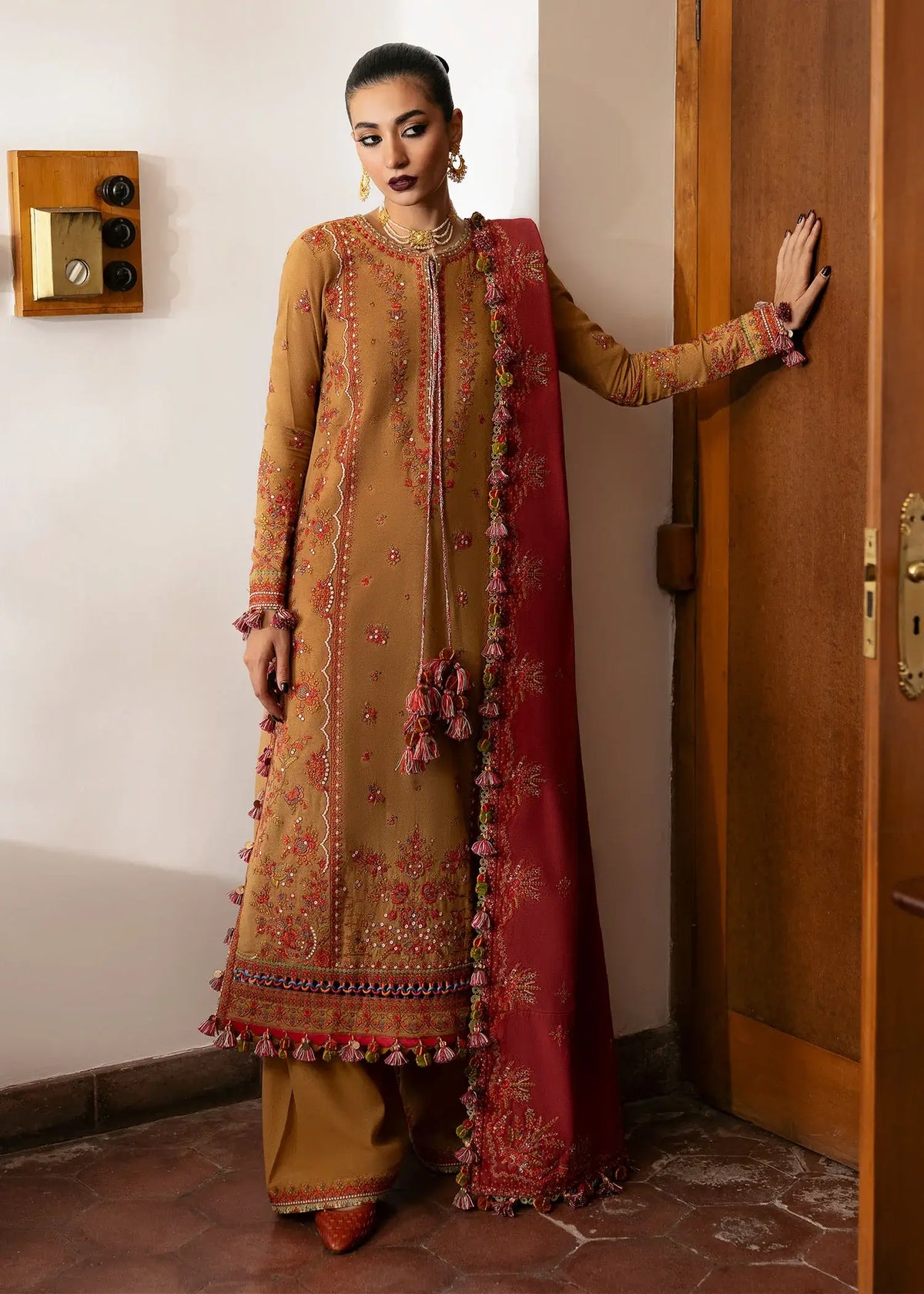 HUSSAIN REHAR KARANDI A/W’24 | TAWN