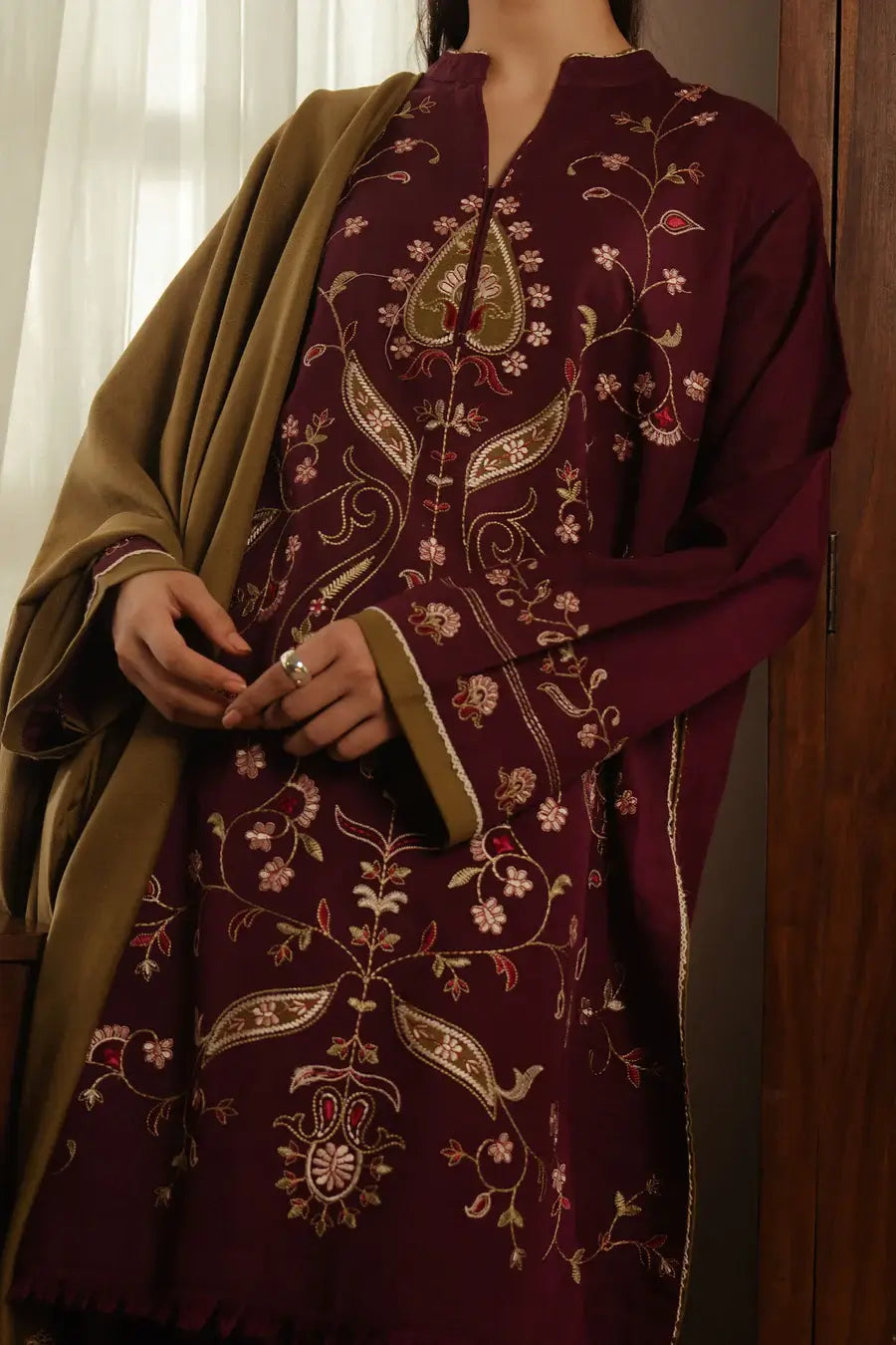 ZARA SHAHJAHAN FALL PRET’24 | ZC-2122