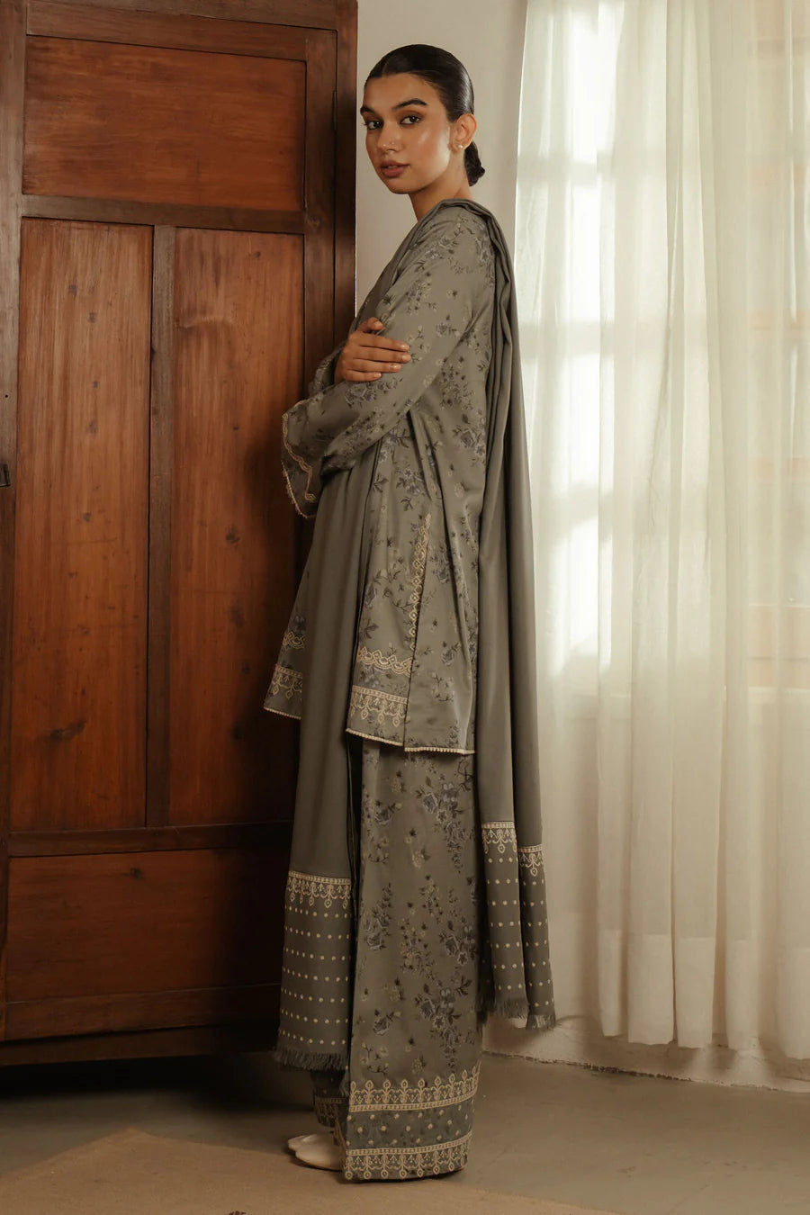 ZARA SHAHJAHAN FALL PRET’24 | Zc-2139