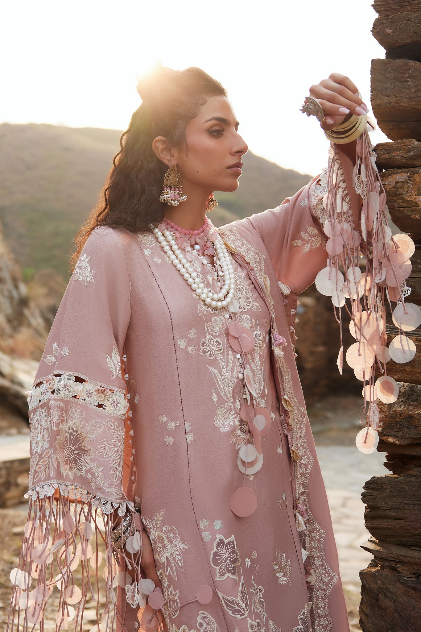 ELAN WINTER UNSTITCHED’24 | AURELIA