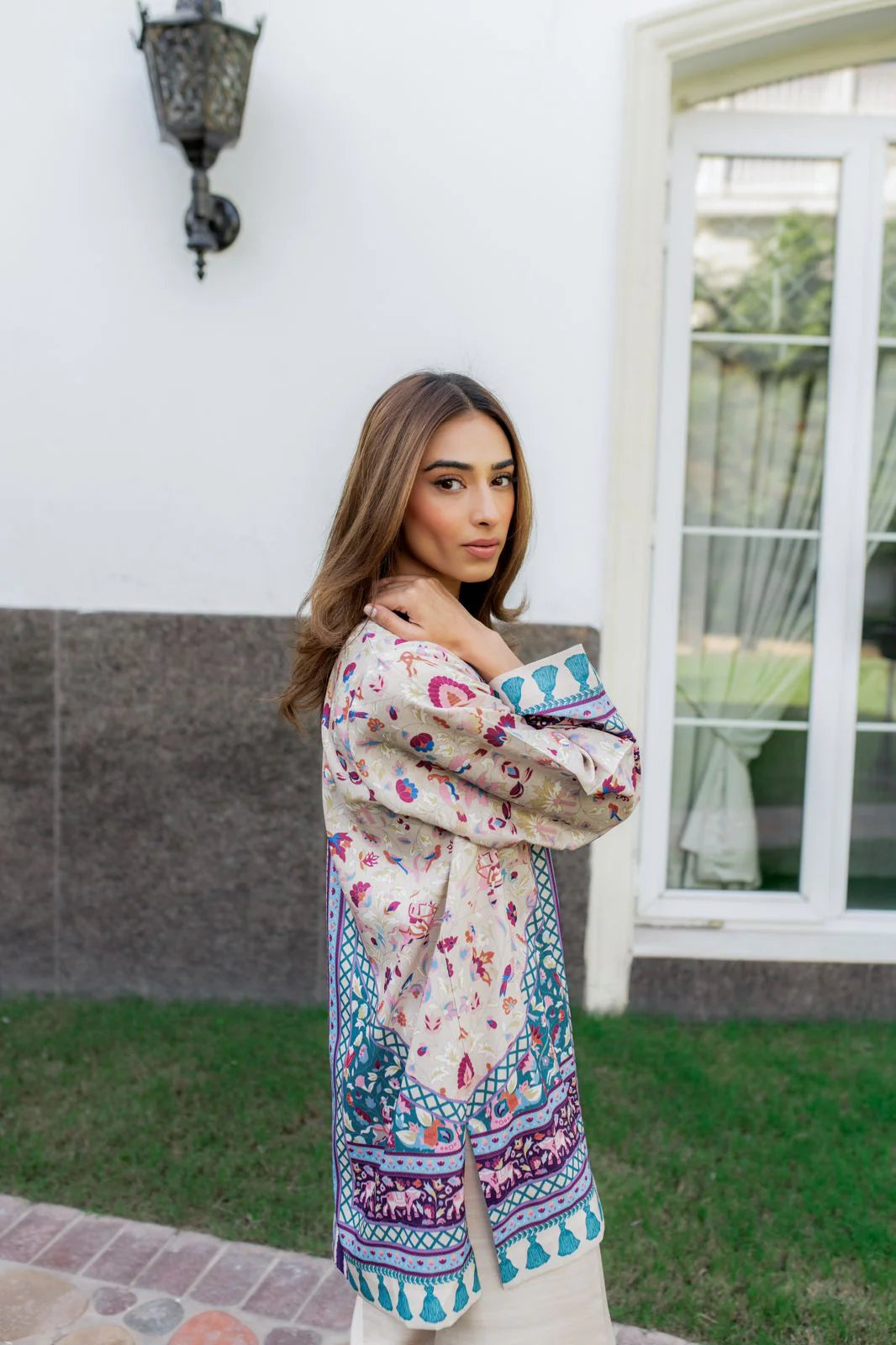 BARAE KHANOM WINTER COLLECTION’24 | EVA B