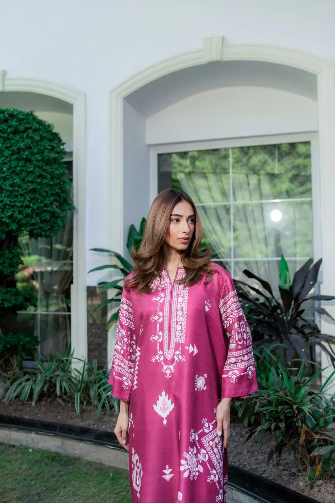 BARAE KHANOM WINTER COLLECTION’24 | HELLEN A