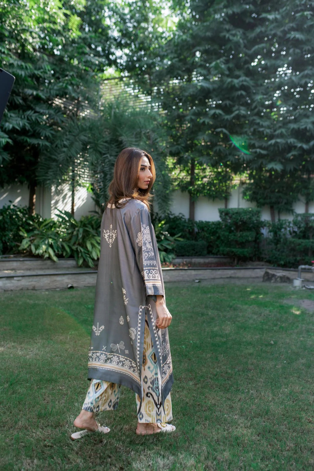 BARAE KHANOM WINTER COLLECTION’24 | ALANA A