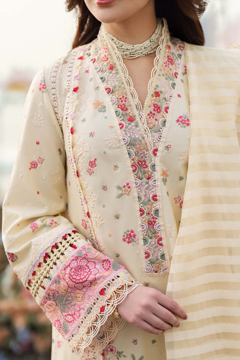 QALAMKAR SAHIL LUXURY LAWN’25 | SCARLETT