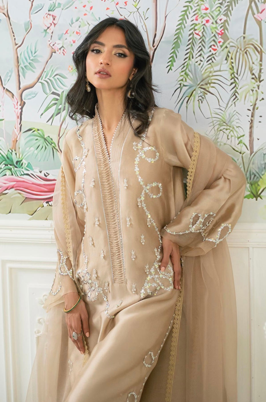 ANNUS ABRAR SEHR EID LUXE’25 | ALYRA SAND