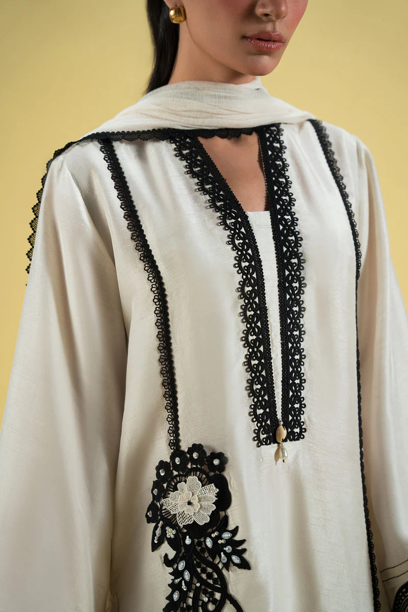 AMMARA KHAN ‘SIA EID LUXURY’25 | MONO LACE SET