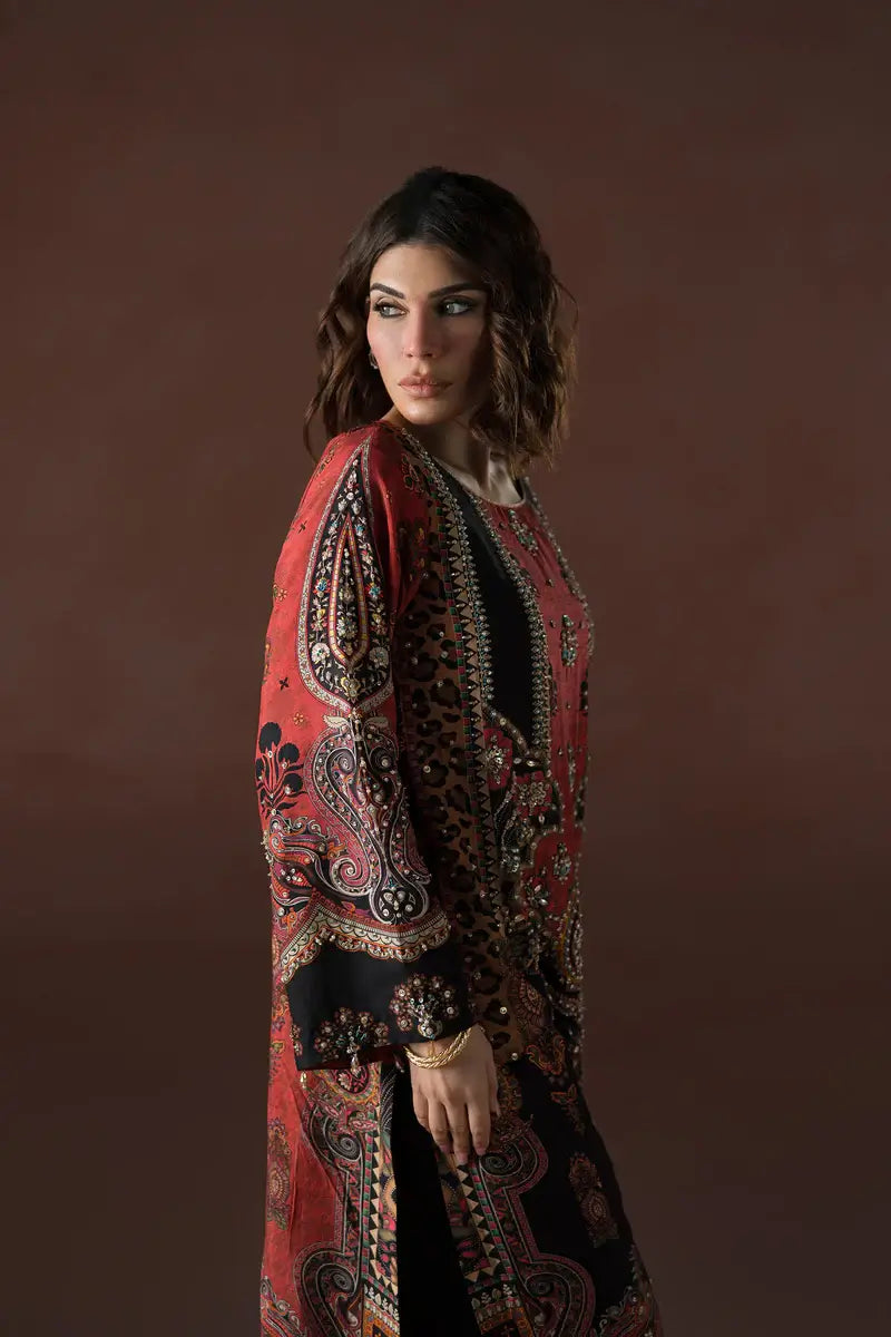 AMMARA KHAN ‘FLO LUXURY FESTIVE COLLECTION’25 | MODERN MUGHAL KAFTAN SET