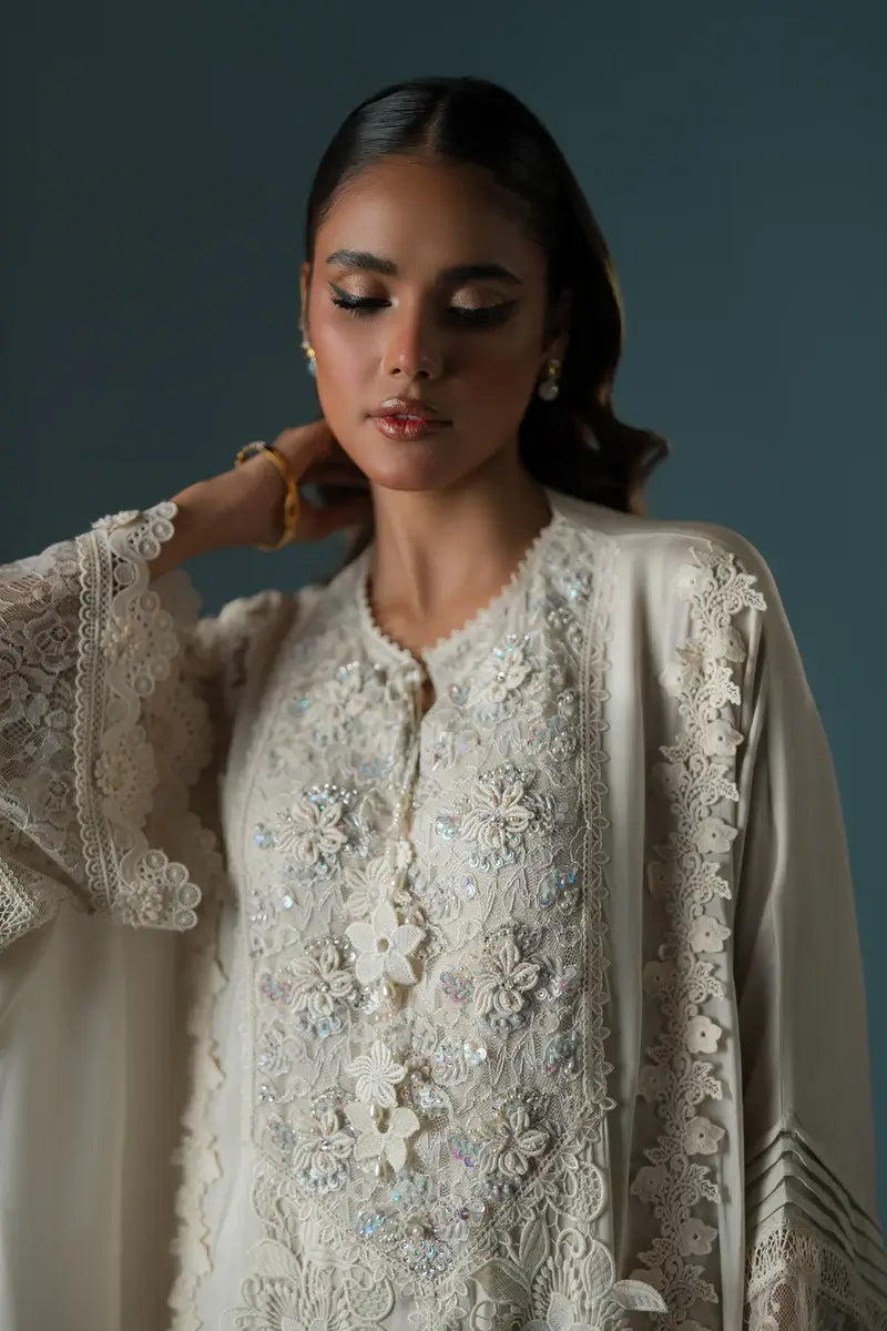 AMMARA KHAN ‘FLO LUXURY FESTIVE COLLECTION’25 | LACY PRINCESS KAFTAN SET
