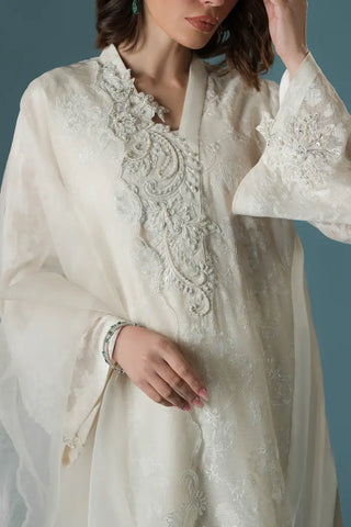 AMMARA KHAN ‘FLO LUXURY FESTIVE COLLECTION’25 | CHANDNI RANI LONG KURTA SET