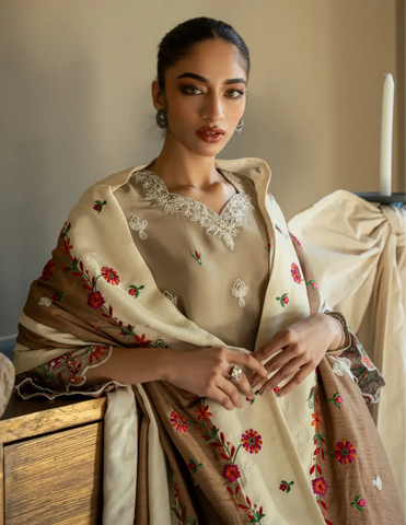 HINA MOHAMED LUXURY EDIT’25 | MEERZA SET