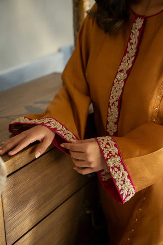 HINA MOHAMED LUXURY EDIT’25 | NEERA IN GOLD MUSTARD