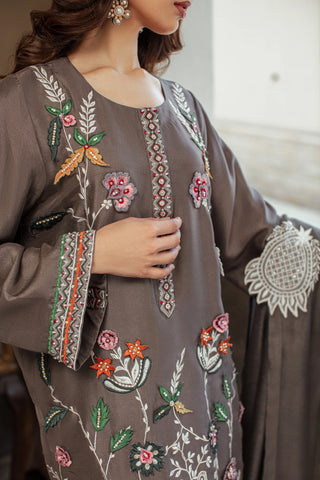 HINA MOHAMED LUXURY EDIT’25 | CELINA
