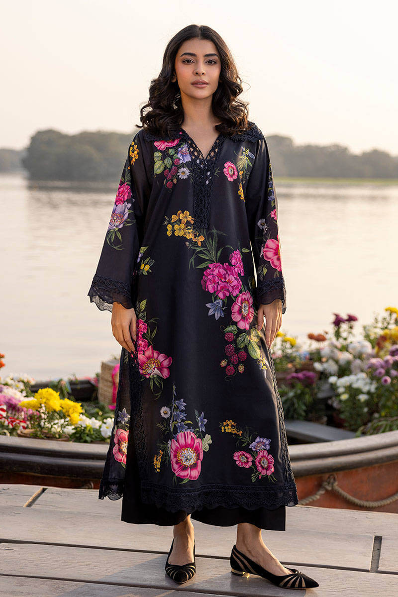 FARIDA HASAN ‘PICNIC BASICS’25 | MIDNIGHT BLOOM