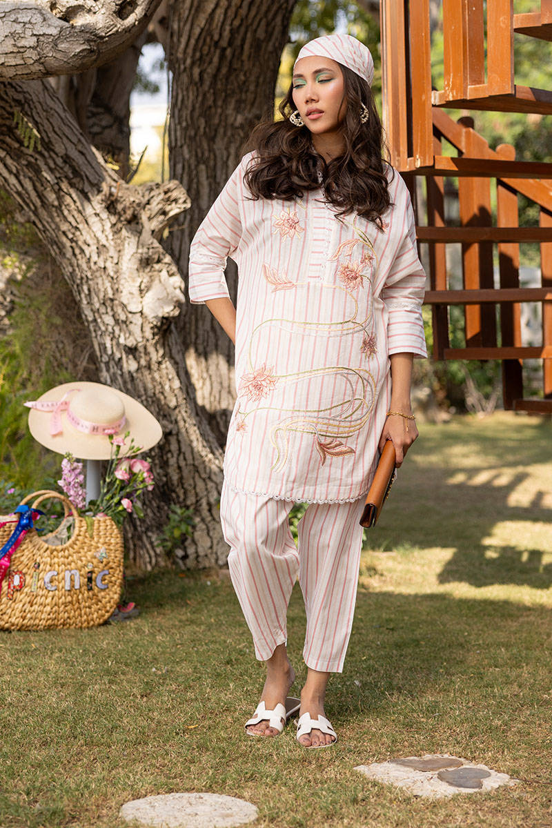 FARIDA HASAN ‘PICNIC BASICS’25 | DAHLIA SET