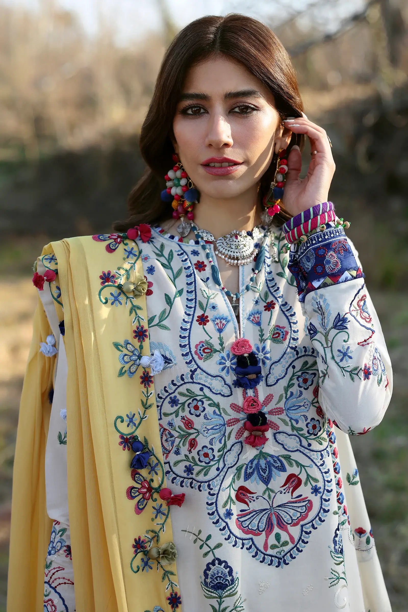 ZAHA ‘NEELAM LAWN’25 | KASHUR