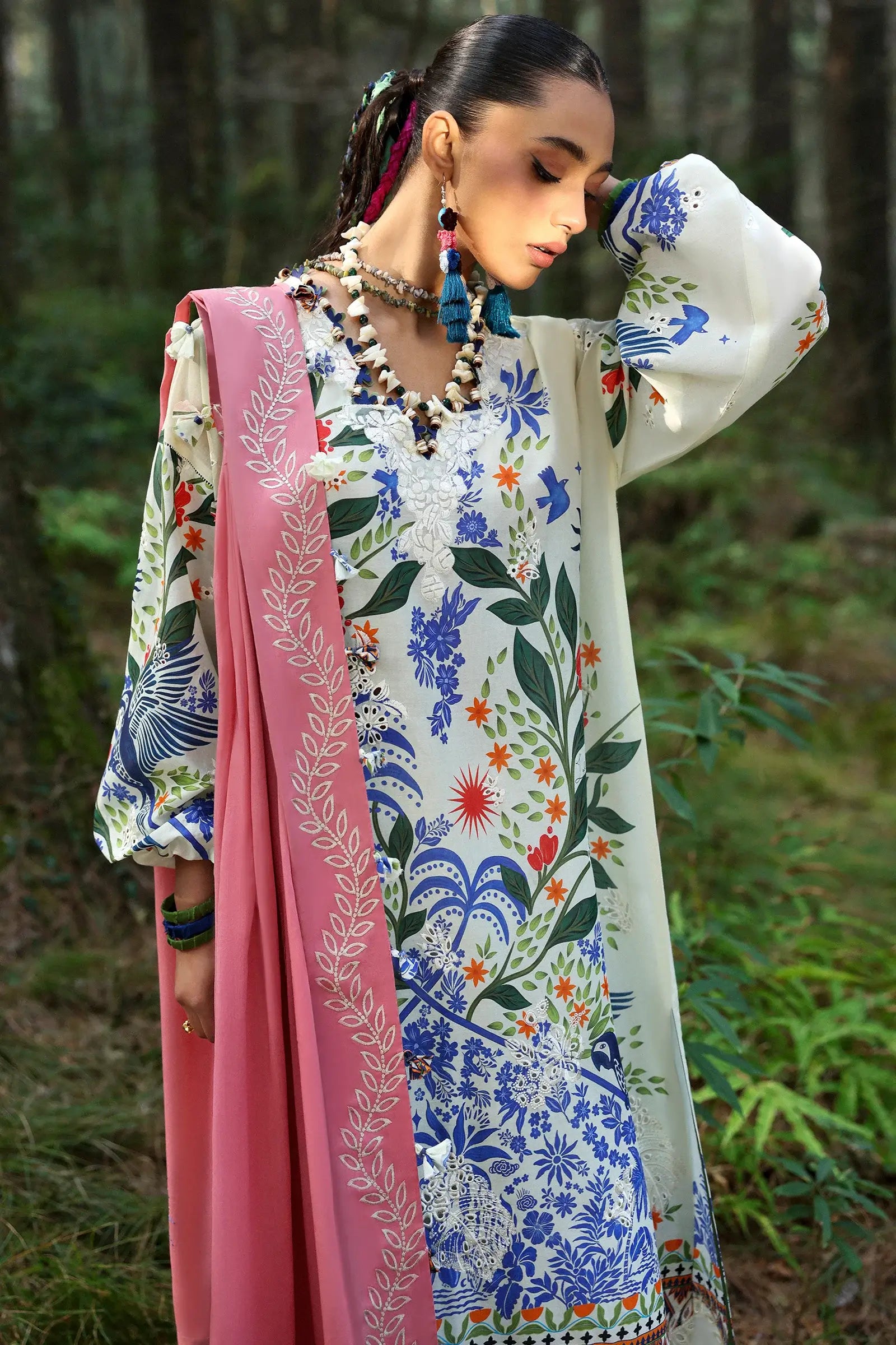 ZAHA ‘NEELAM LAWN’25 | WHITE SOLANA