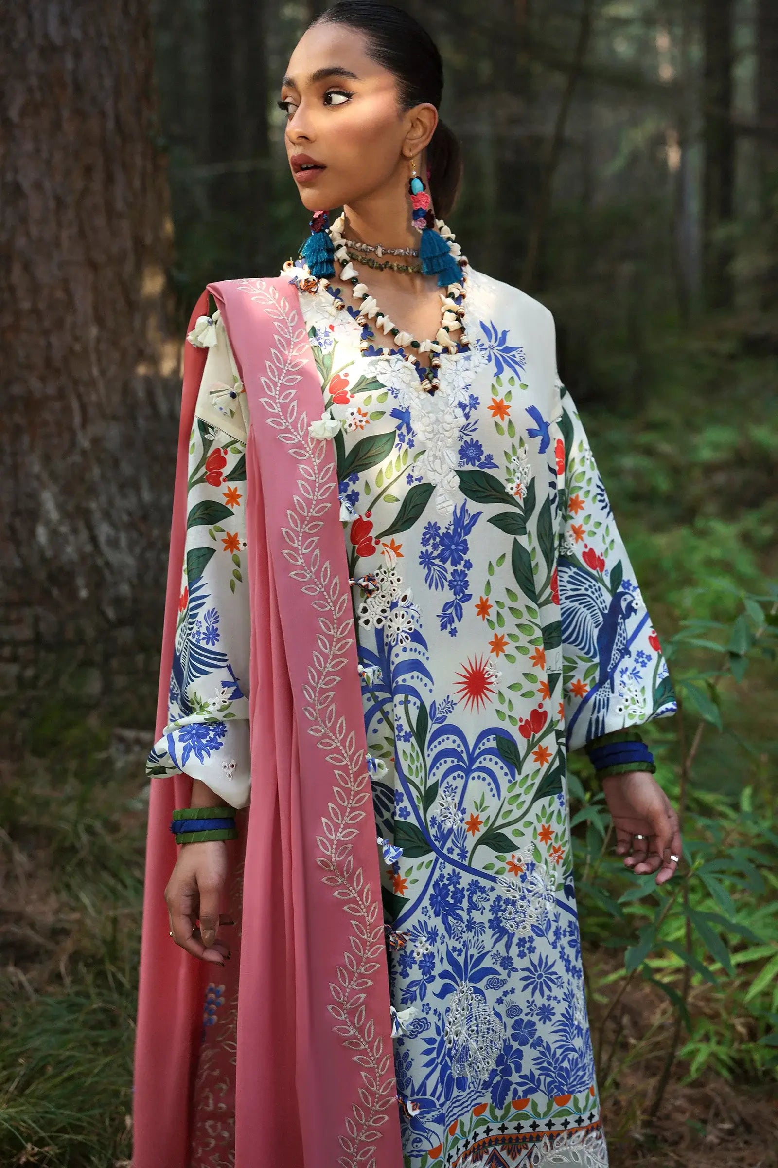 ZAHA ‘NEELAM LAWN’25 | WHITE SOLANA
