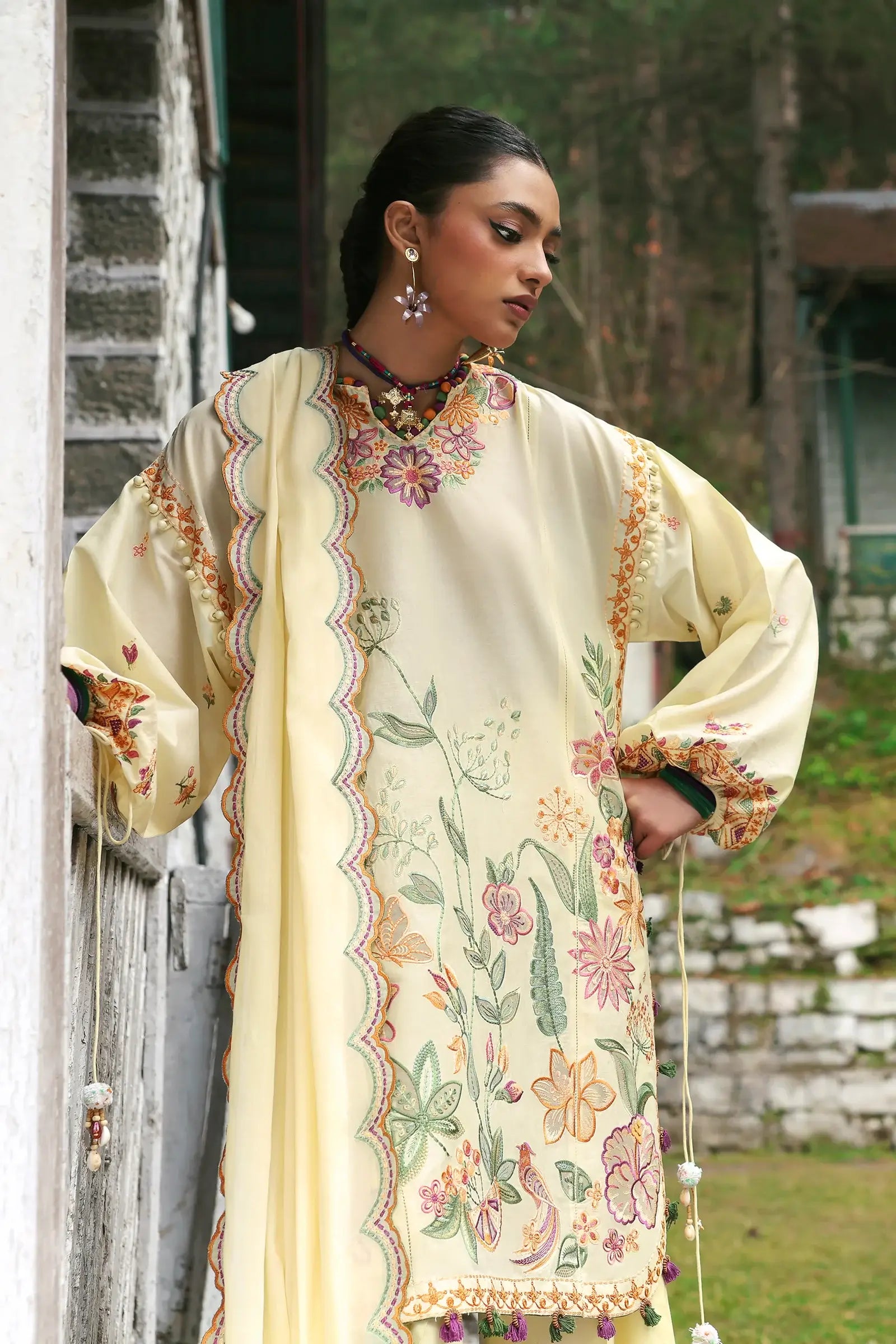 ZAHA ‘NEELAM LAWN’25 | ZANIA