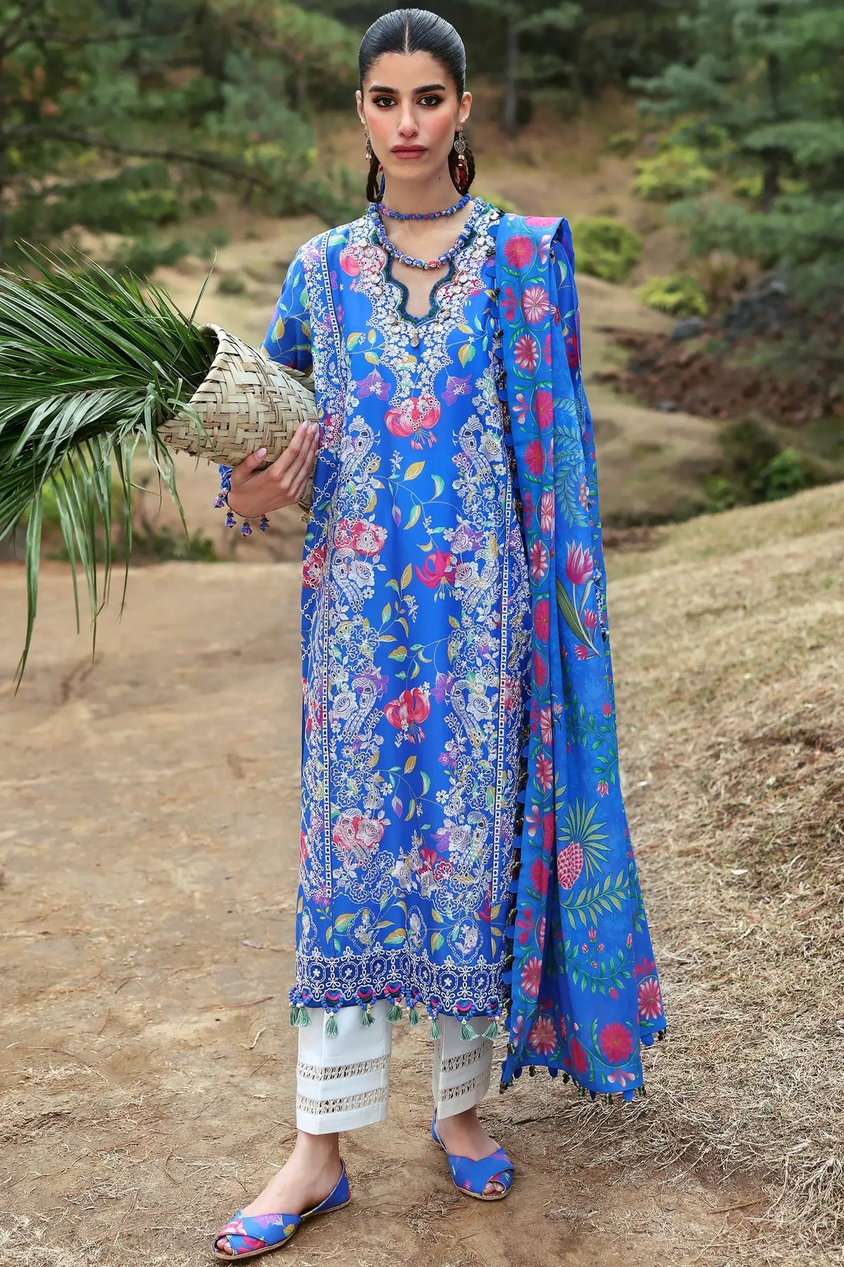ZAHA ‘NEELAM LAWN’25 | ZAYANA