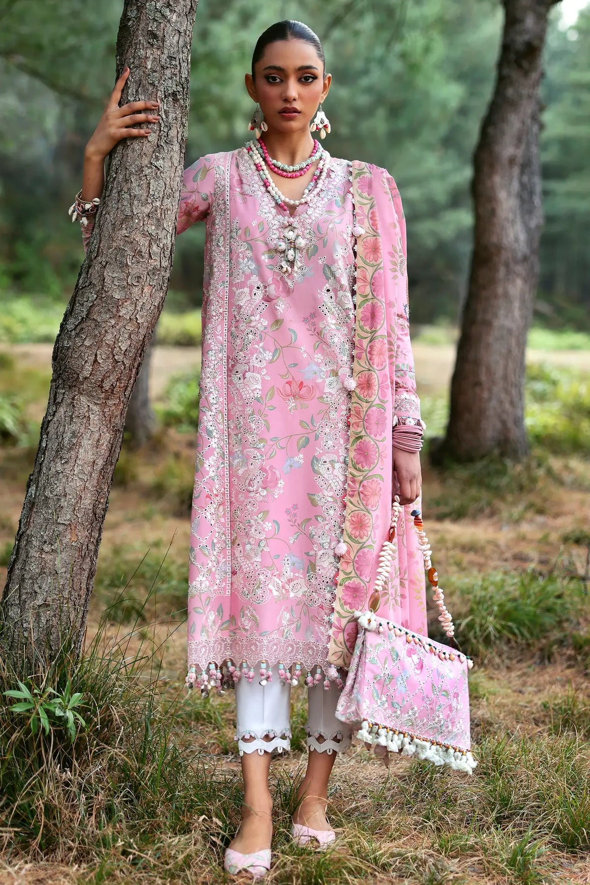 ZAHA ‘NEELAM LAWN’25 | ZAYANA
