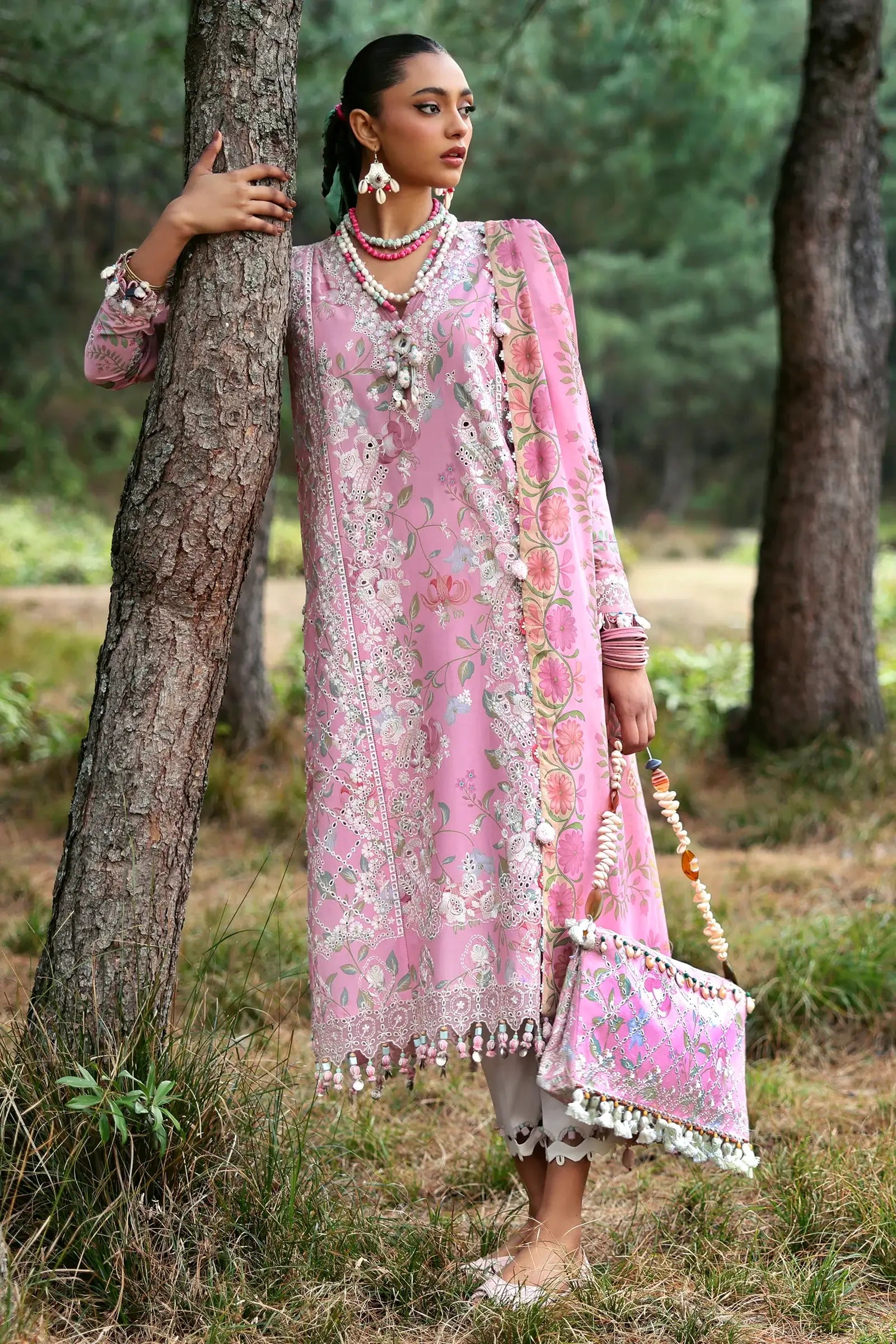 ZAHA ‘NEELAM LAWN’25 | ZAYANA